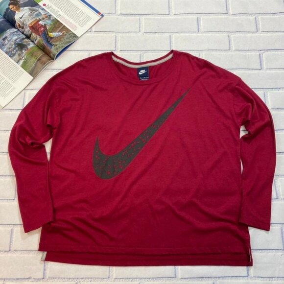 Nike Tops - Nike Women's Long Sleeve‎ T Shirt